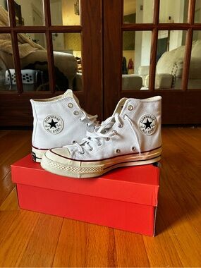 Converse White/Garnet/Egret High Top Box Label